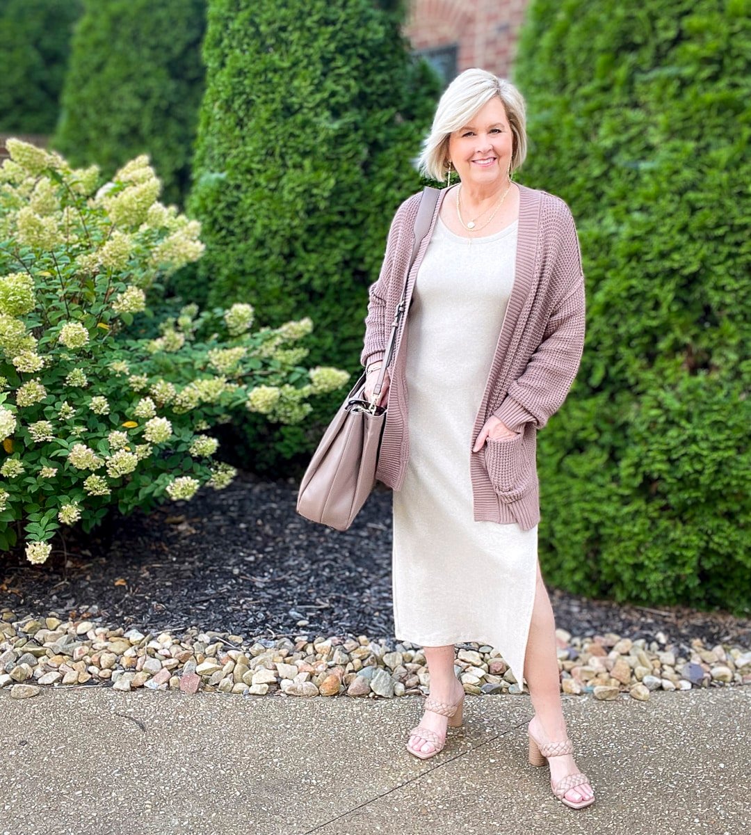 Over 40 Fashion Blogger, Tania Stephens is styling an outfit under $150-11