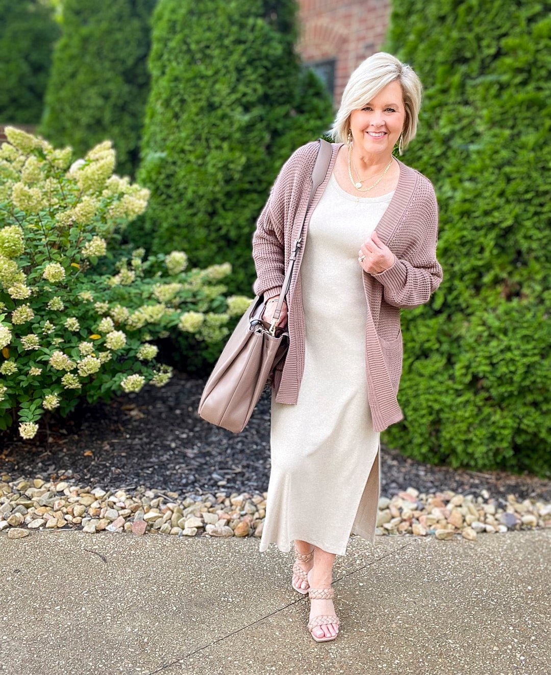 Over 40 Fashion Blogger, Tania Stephens is styling an outfit under $150-8