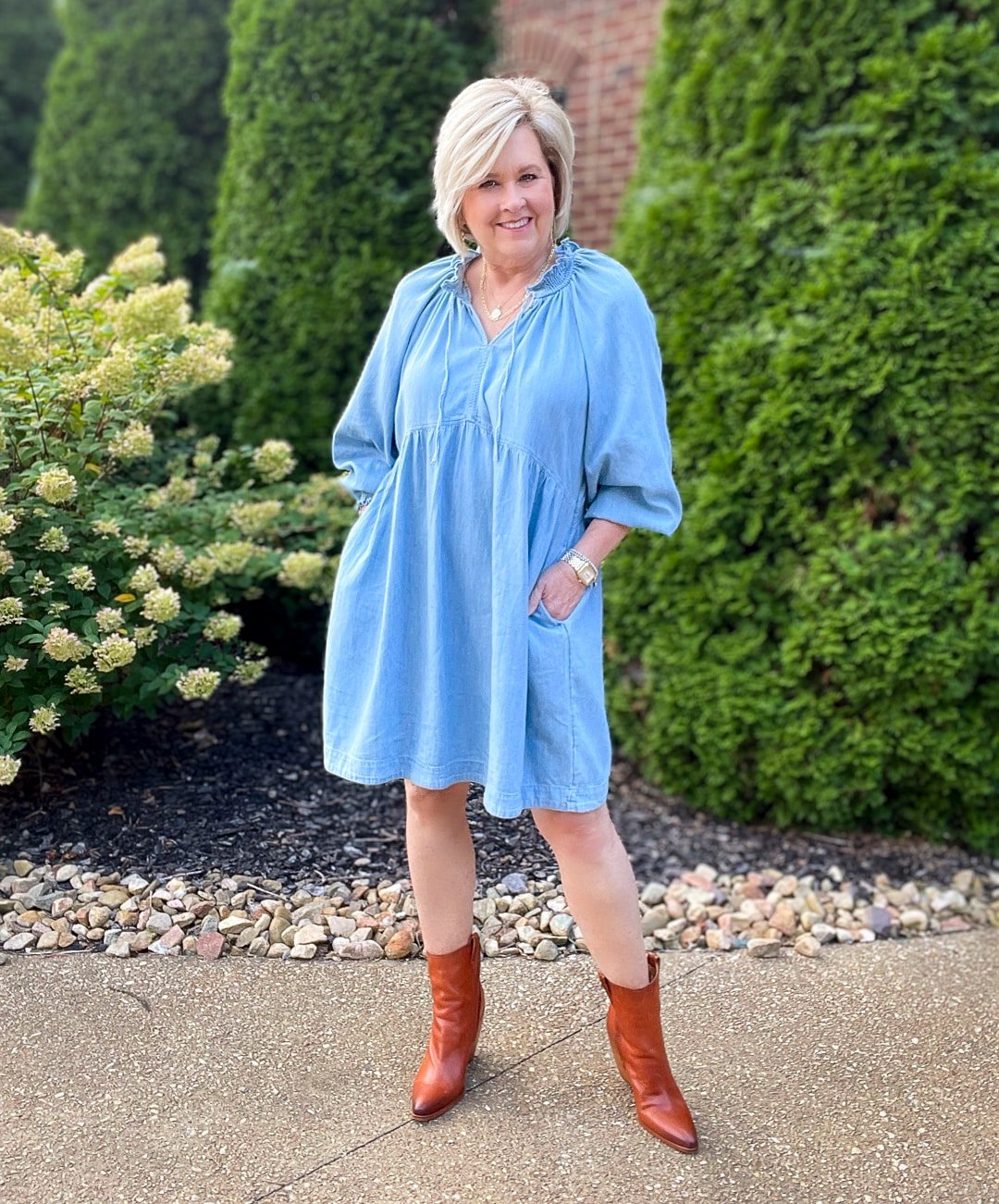 Over 40 Fashion Blogger, Tania Stephens is styling Old Navy Fall Dresses with western boots27