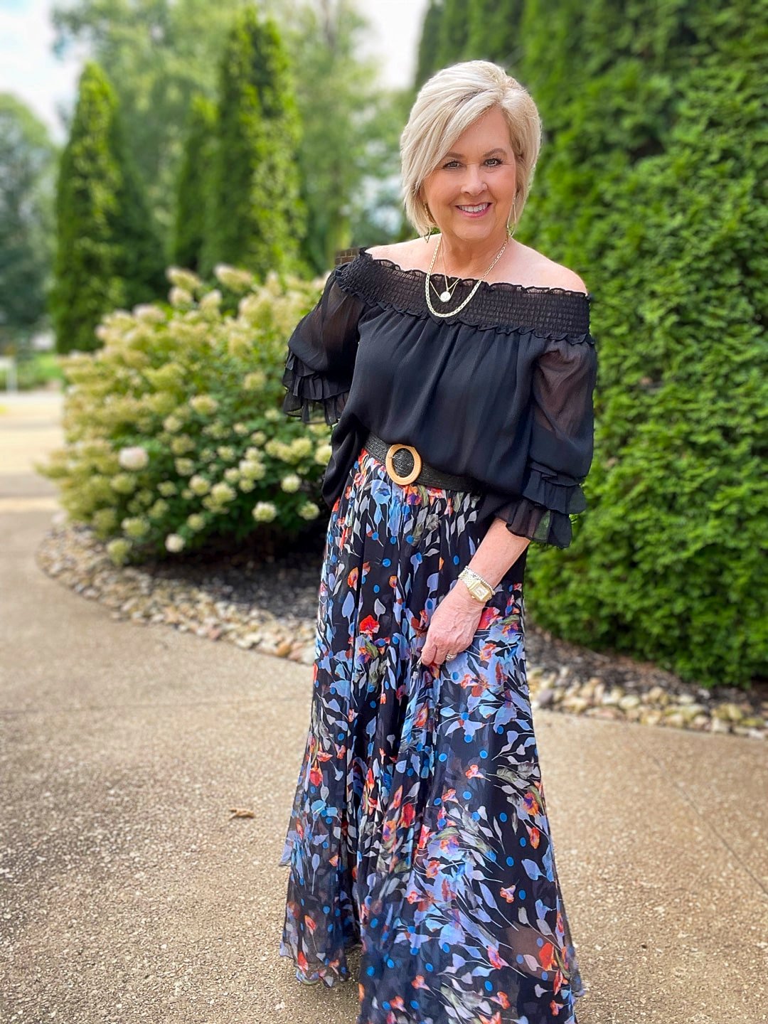 Over 40 Fashion Blogger, Tania Stephens is styling a floral chiffon skirt for a fall wedding 10